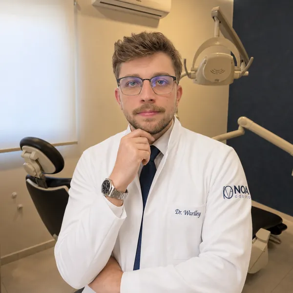 Dr. Warlley Bertocco Costa