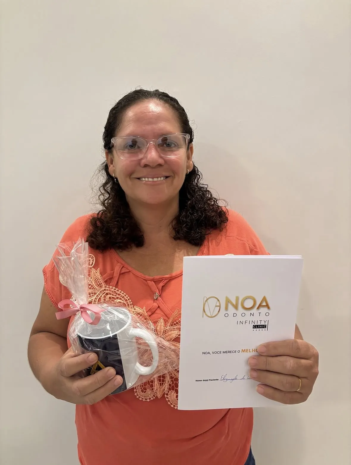 Elizângela, undefined anos — paciente da NOA Odontologia em Penápolis após PRÓTESE PROTOCOLO